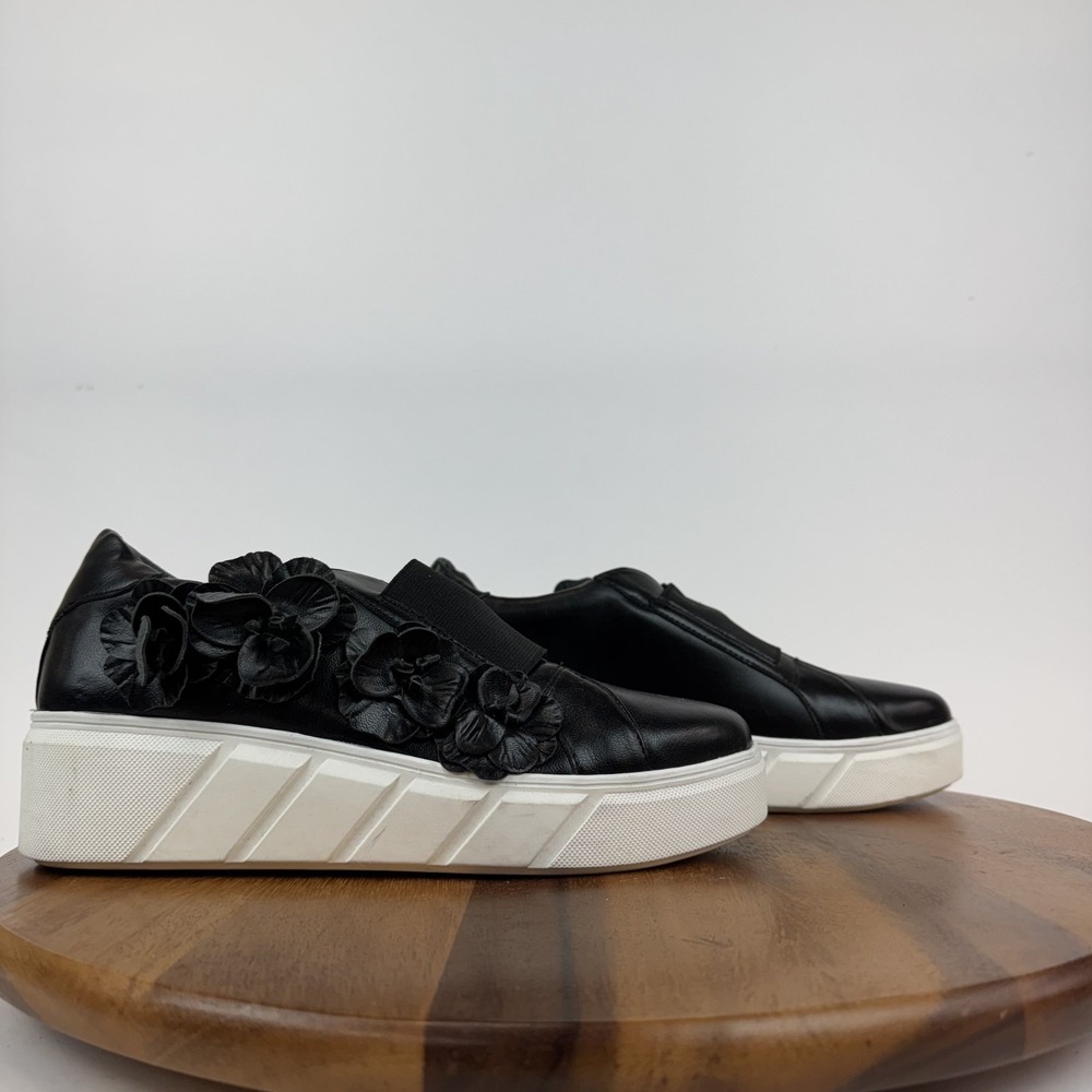 Womens Charles David Rachelle Black Faux Leather Flower Platform Sneaker Size 10